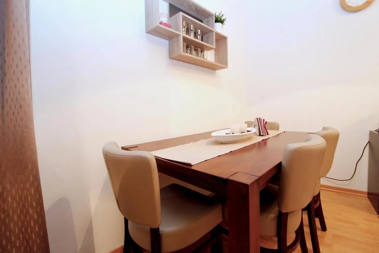 1-Bedroom Apartment Heiligenstadt 维也纳